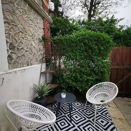 Apartamento Jardin De La Baronnie 2 Pieces Cosy Avec Terrasse Et Jardin