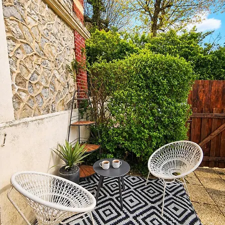 Jardin De La Baronnie 2 Pieces Cosy Avec Terrasse Et Jardin * أولغات
